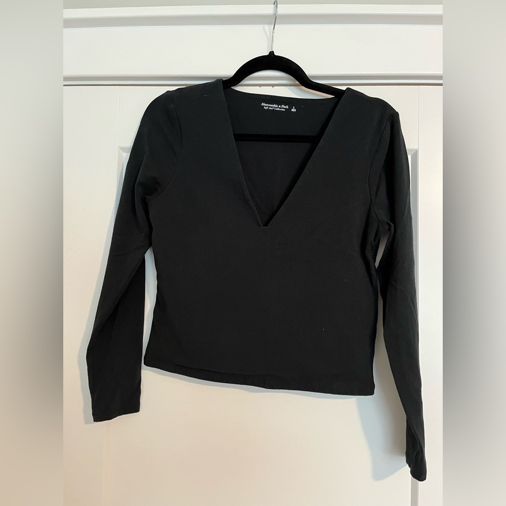 Abercrombie & Fitch V-Neck Long Sleeve